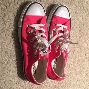 Converse All Star sneakers in neon pink